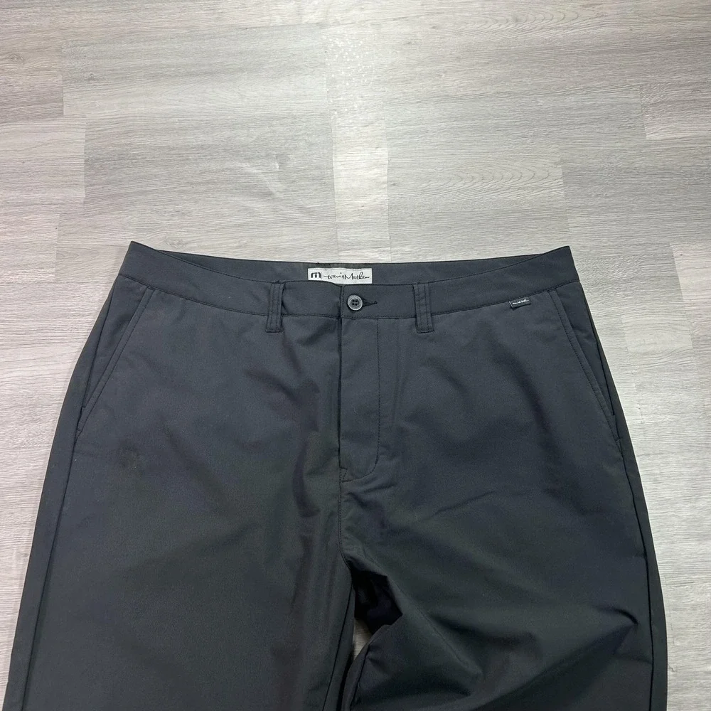 Travis Mathew Pants Mens 38x31 Black Microfiber Regular Fit Chino Golf Casual